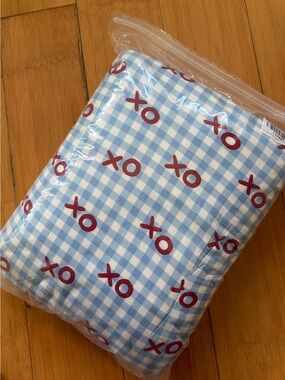 Kids Blue Gingham 'XO' Comforter - Brand Unknown
